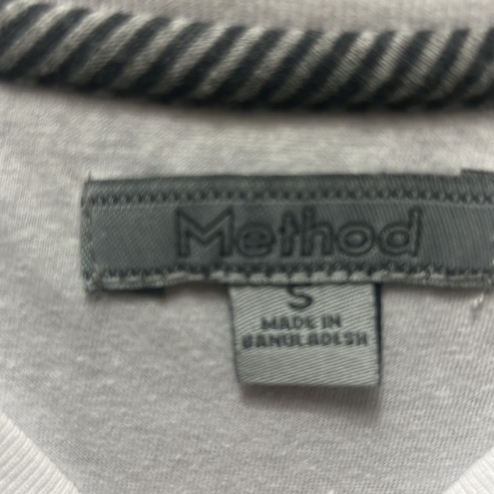 ❗️BRAND NEW❗️Method Brand T-Shirt Size Small - Picture 3 of 6